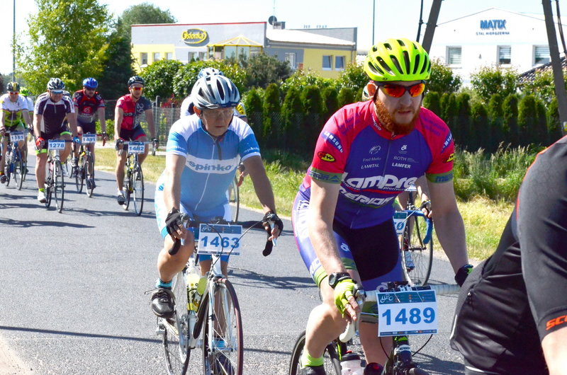 Kolarze na szosach pojezierza (zdjęcia)