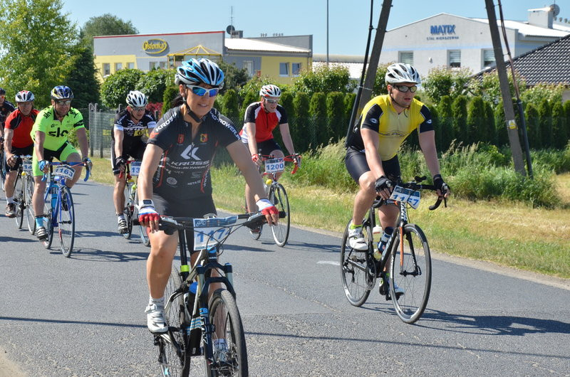 Kolarze na szosach pojezierza (zdjęcia)