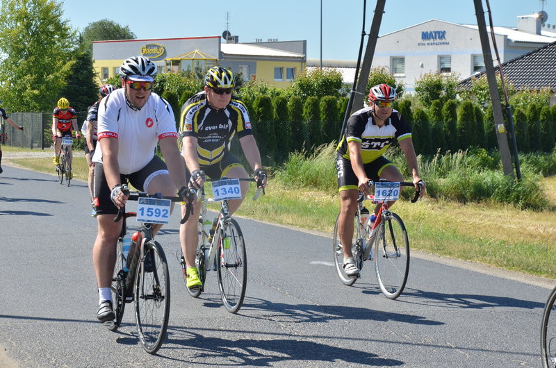 Kolarze na szosach pojezierza (zdjęcia)