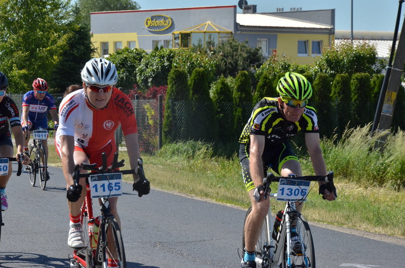 Kolarze na szosach pojezierza (zdjęcia)