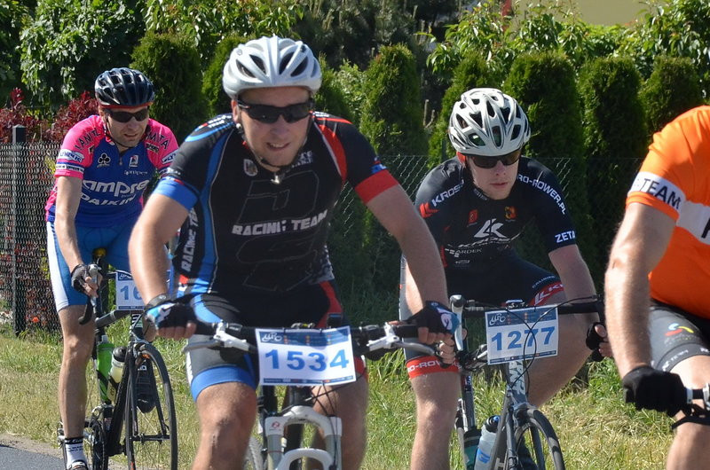 Kolarze na szosach pojezierza (zdjęcia)