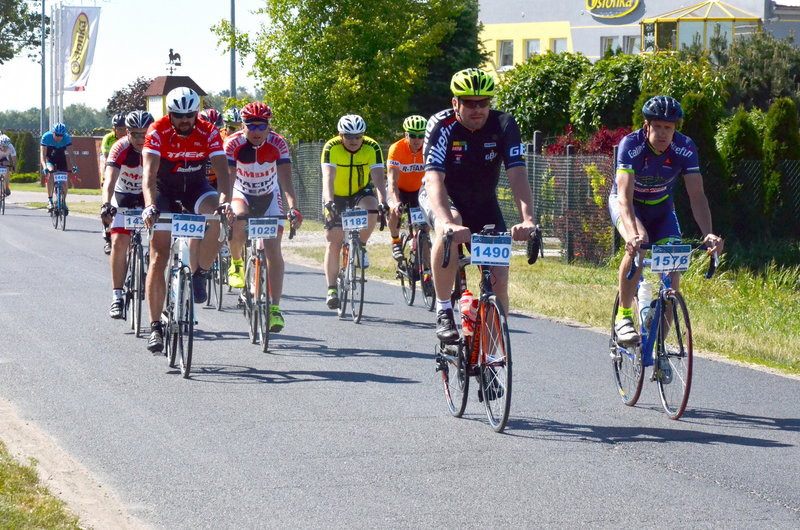 Kolarze na szosach pojezierza (zdjęcia)