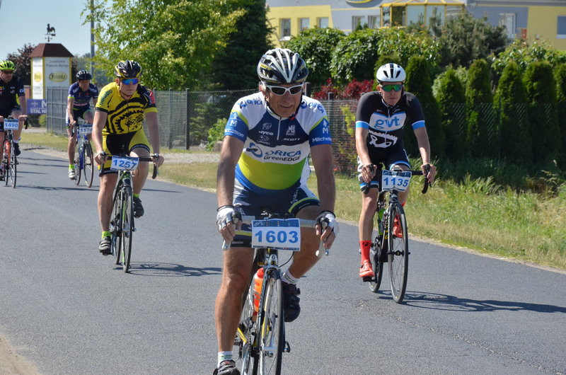 Kolarze na szosach pojezierza (zdjęcia)