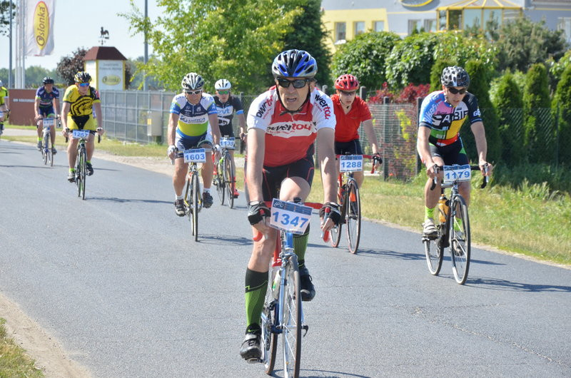 Kolarze na szosach pojezierza (zdjęcia)