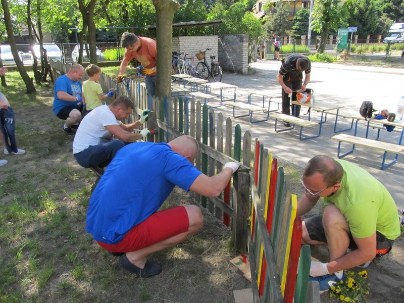 W czynie społecznym dla przedszkola (zdjęcia)