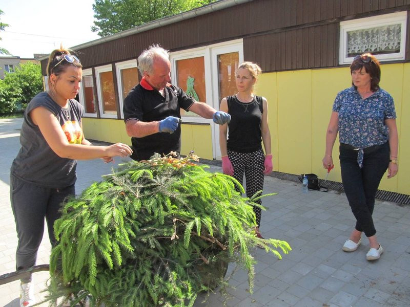 W czynie społecznym dla przedszkola (zdjęcia)