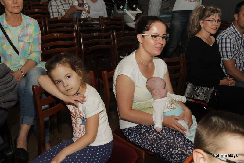 Uroczyście wręczono becikowe (zdjęcia)