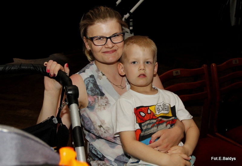 Uroczyście wręczono becikowe (zdjęcia)