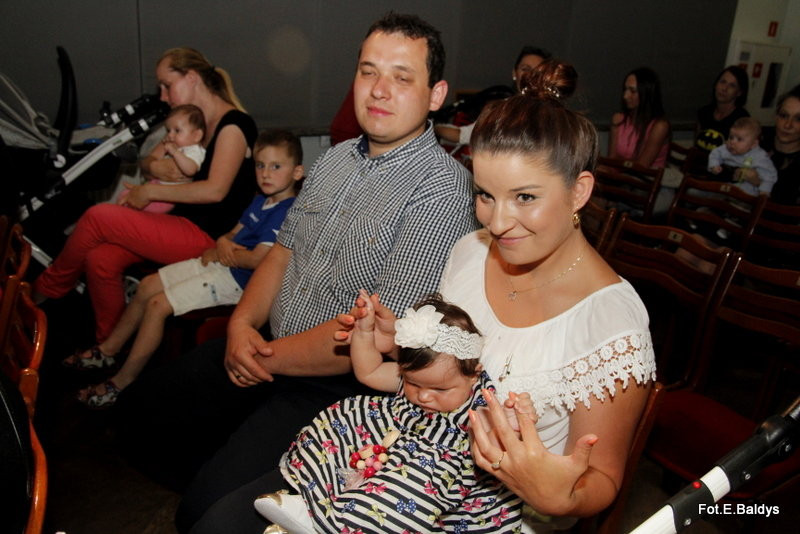 Uroczyście wręczono becikowe (zdjęcia)