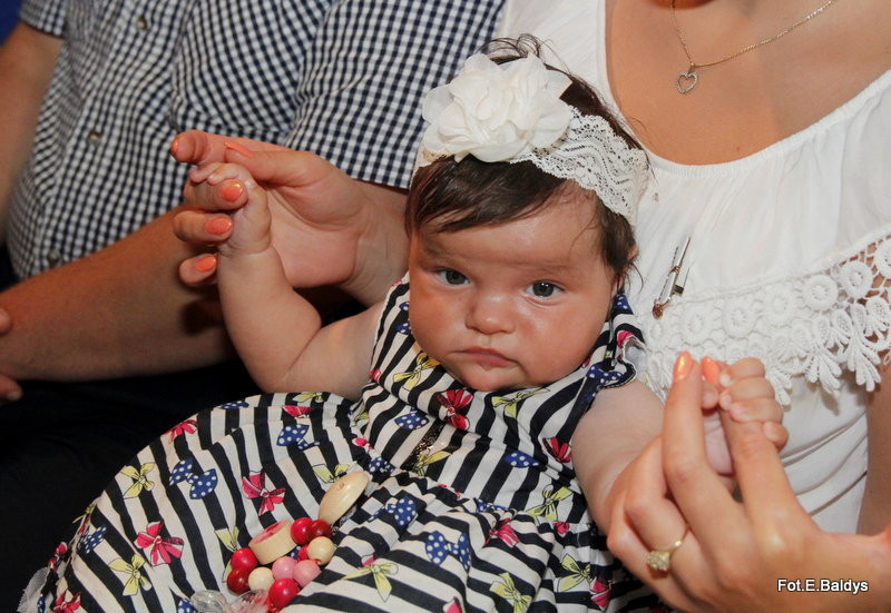 Uroczyście wręczono becikowe (zdjęcia)