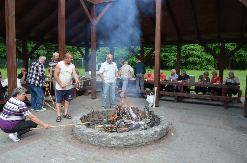 Lwowiacy przy ognisku (zdjęcia)