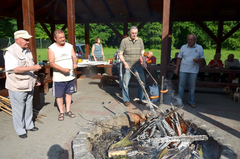 Lwowiacy przy ognisku (zdjęcia)