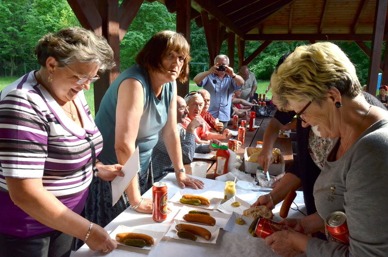 Lwowiacy przy ognisku (zdjęcia)