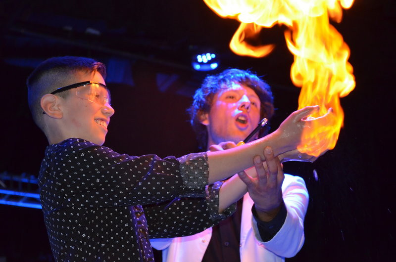 Eksperymenty w MOK-u (zdjęcia)