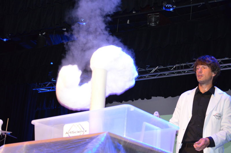 Eksperymenty w MOK-u (zdjęcia)