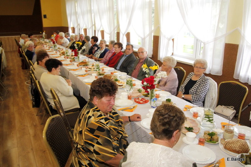 W Belęcinie seniorzy świętowali Dzień Matki i Ojca (zdjęcia)