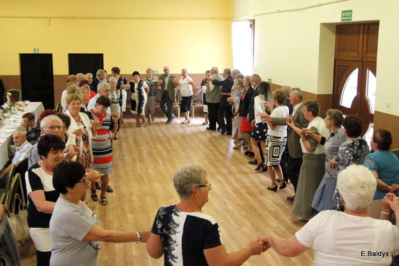 W Belęcinie seniorzy świętowali Dzień Matki i Ojca (zdjęcia)