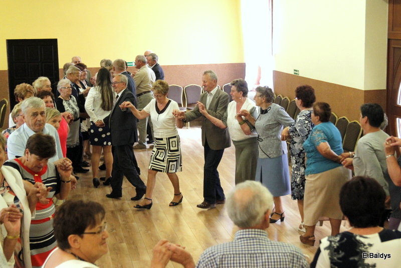 W Belęcinie seniorzy świętowali Dzień Matki i Ojca (zdjęcia)