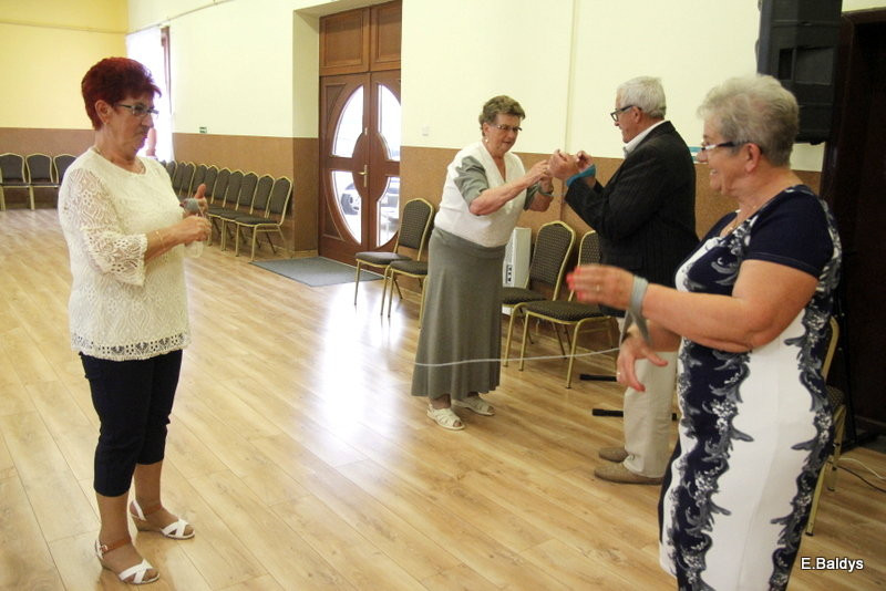 W Belęcinie seniorzy świętowali Dzień Matki i Ojca (zdjęcia)