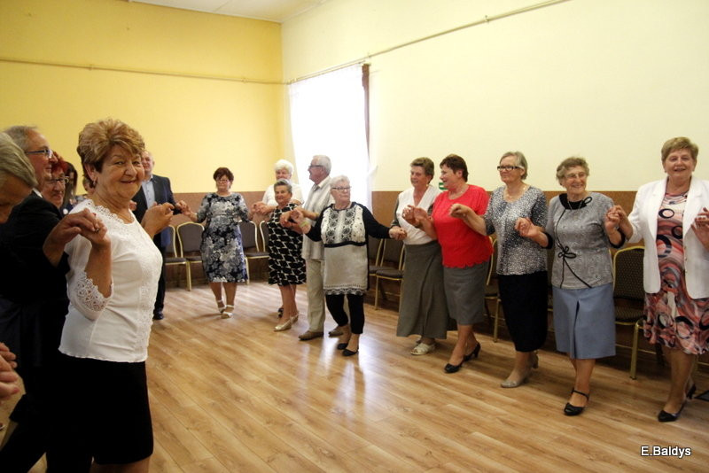 W Belęcinie seniorzy świętowali Dzień Matki i Ojca (zdjęcia)