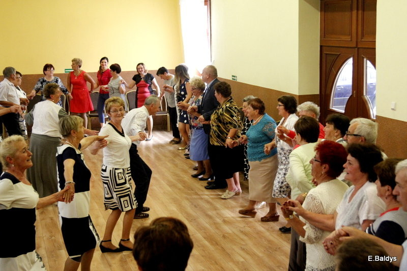 W Belęcinie seniorzy świętowali Dzień Matki i Ojca (zdjęcia)