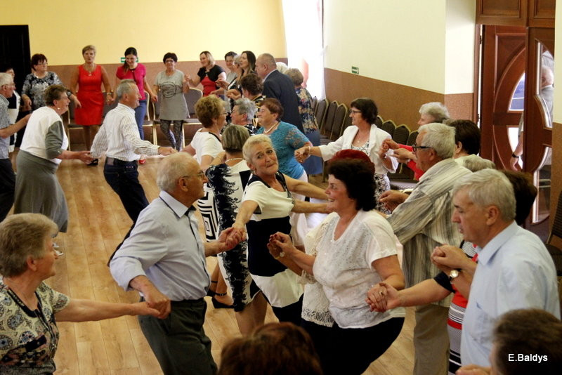 W Belęcinie seniorzy świętowali Dzień Matki i Ojca (zdjęcia)