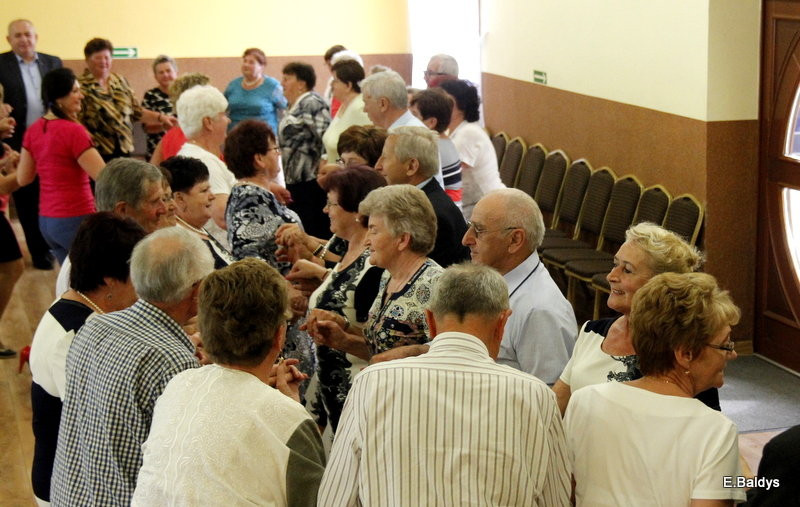 W Belęcinie seniorzy świętowali Dzień Matki i Ojca (zdjęcia)