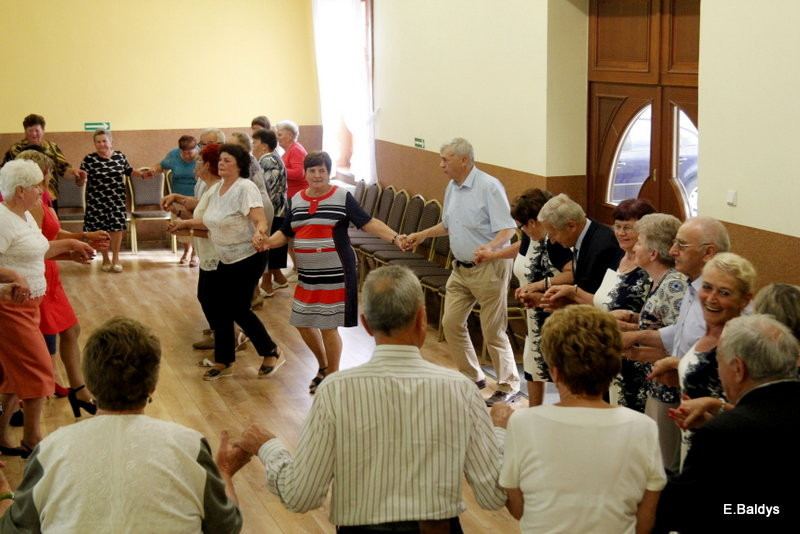W Belęcinie seniorzy świętowali Dzień Matki i Ojca (zdjęcia)