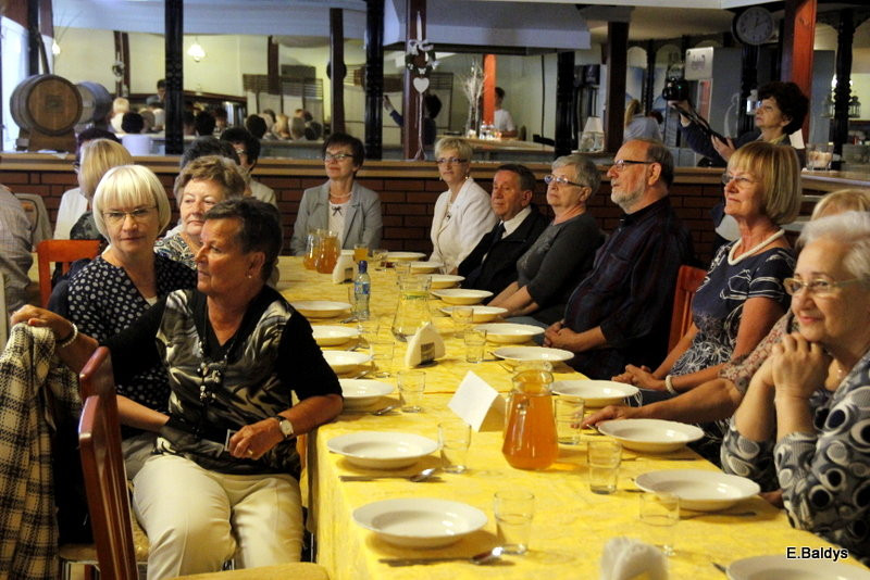 Biesiadą zakończył Rok Akademicki UTW w Lesznie(zdjęcia)