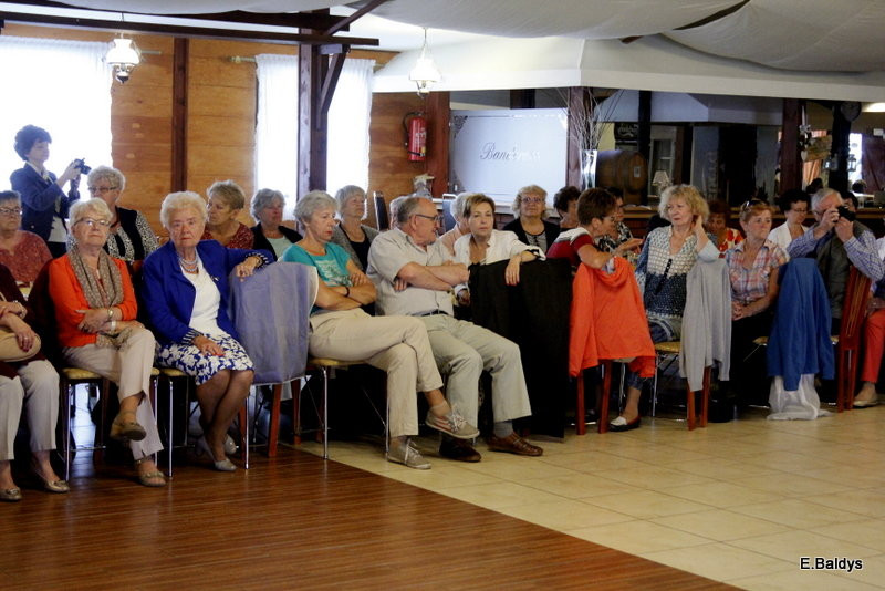 Biesiadą zakończył Rok Akademicki UTW w Lesznie(zdjęcia)