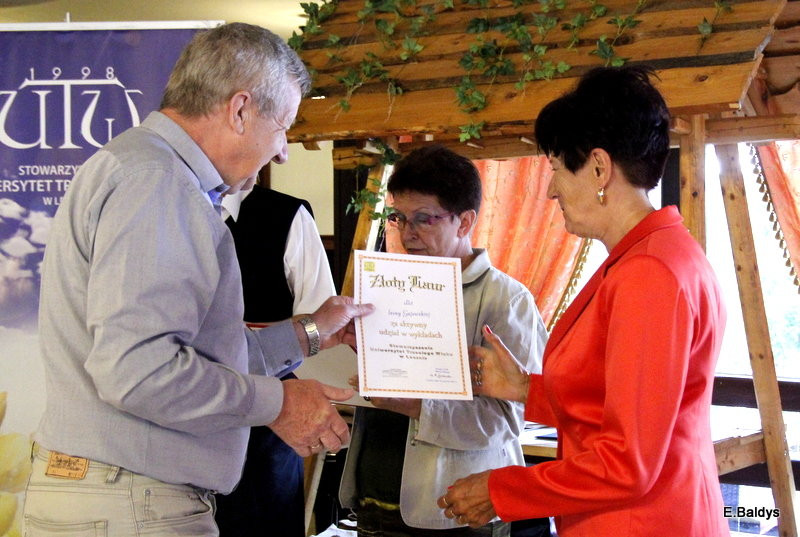 Biesiadą zakończył Rok Akademicki UTW w Lesznie(zdjęcia)