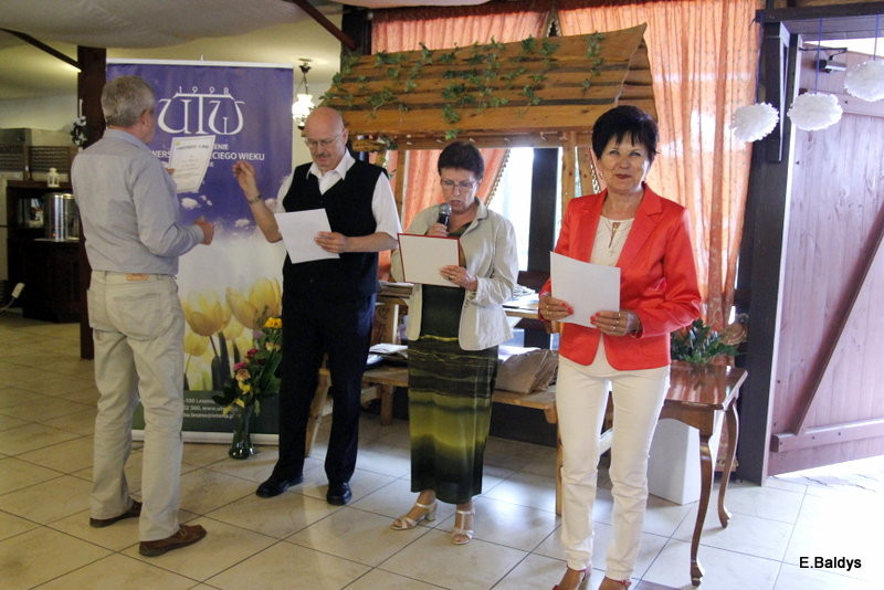 Biesiadą zakończył Rok Akademicki UTW w Lesznie(zdjęcia)