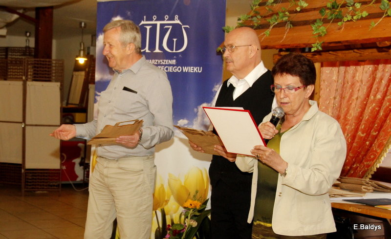 Biesiadą zakończył Rok Akademicki UTW w Lesznie(zdjęcia)