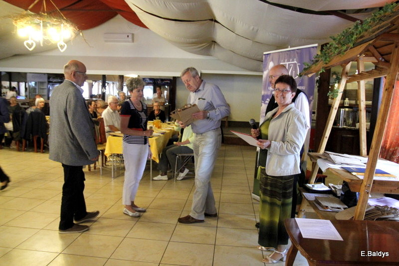 Biesiadą zakończył Rok Akademicki UTW w Lesznie(zdjęcia)
