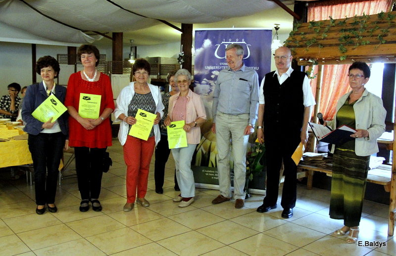 Biesiadą zakończył Rok Akademicki UTW w Lesznie(zdjęcia)