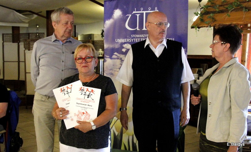 Biesiadą zakończył Rok Akademicki UTW w Lesznie(zdjęcia)