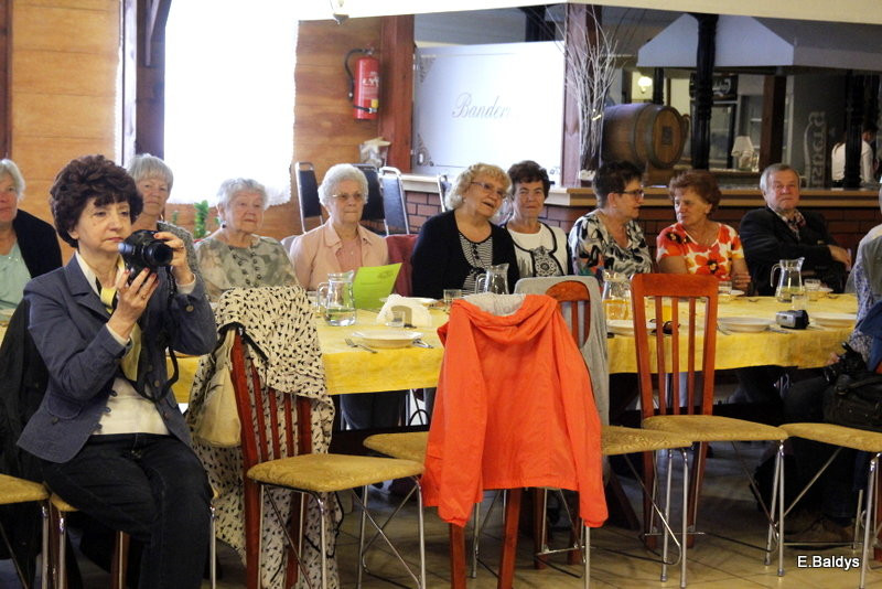 Biesiadą zakończył Rok Akademicki UTW w Lesznie(zdjęcia)