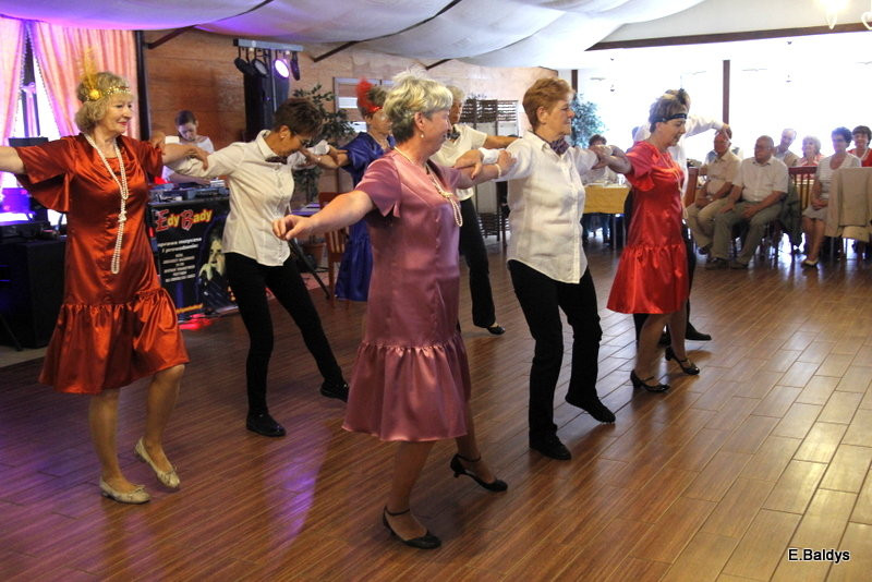 Biesiadą zakończył Rok Akademicki UTW w Lesznie(zdjęcia)