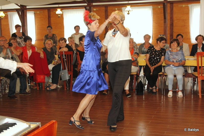 Biesiadą zakończył Rok Akademicki UTW w Lesznie(zdjęcia)