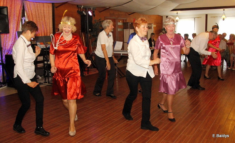 Biesiadą zakończył Rok Akademicki UTW w Lesznie(zdjęcia)