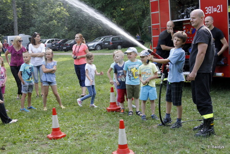 Na festynie pożegnały się z PM 18 (zdjęcia)