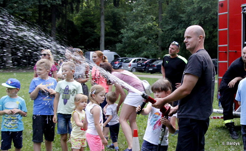 Na festynie pożegnały się z PM 18 (zdjęcia)