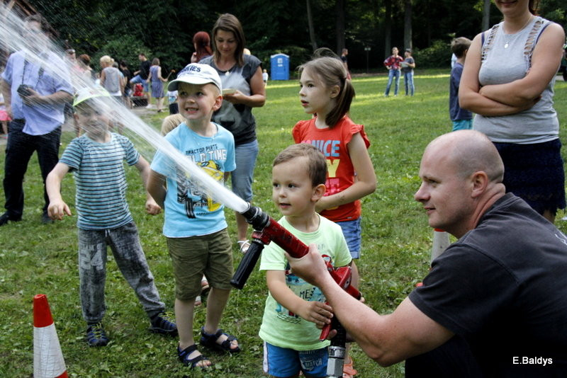 Na festynie pożegnały się z PM 18 (zdjęcia)