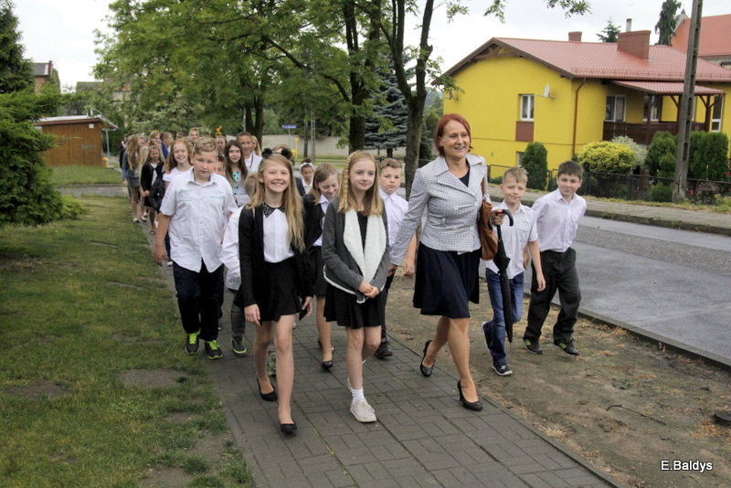 Zakończyli naukę w Zespole Szkół w Osiecznej (zdjęcia)