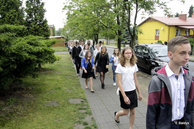 Zakończyli naukę w Zespole Szkół w Osiecznej (zdjęcia)