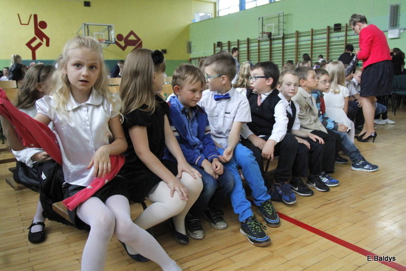 Zakończyli naukę w Zespole Szkół w Osiecznej (zdjęcia)