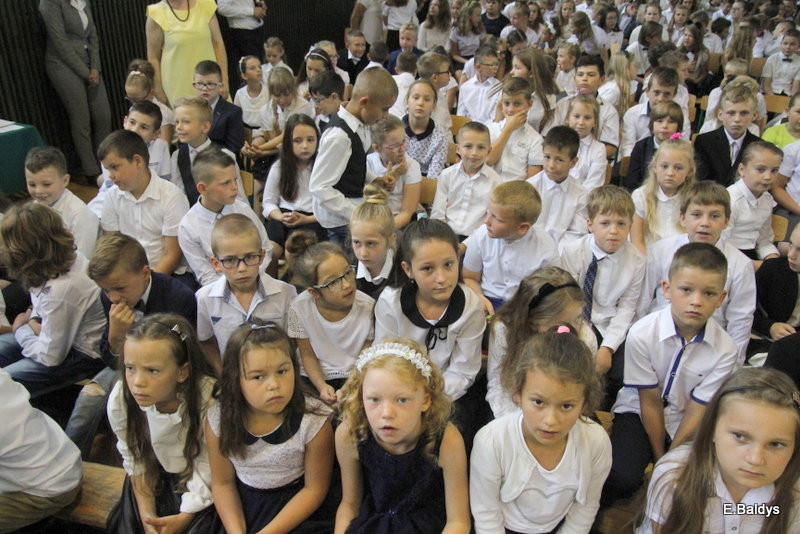 Zakończyli naukę w Zespole Szkół w Osiecznej (zdjęcia)