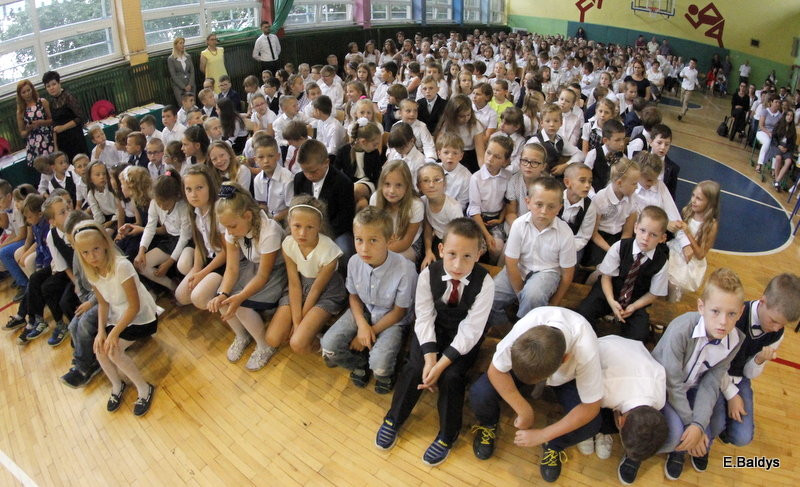 Zakończyli naukę w Zespole Szkół w Osiecznej (zdjęcia)
