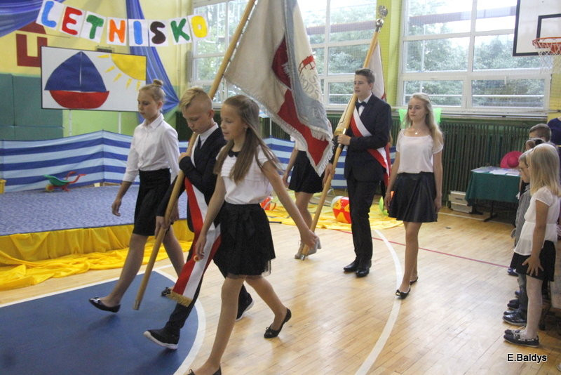 Zakończyli naukę w Zespole Szkół w Osiecznej (zdjęcia)