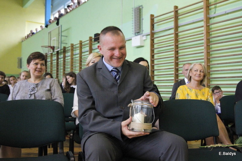 Zakończyli naukę w Zespole Szkół w Osiecznej (zdjęcia)